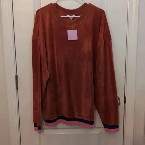 Ascot and Hart Fleece Women's Crewneck - Picture 1 of 8